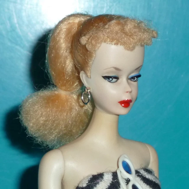VINTAGE RARE 1959 2 Ponytail Barbie Doll With Orig Tm Box