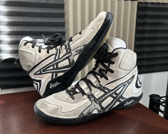 ASICS JACKAL WRESTLING Shoes | Size 10 | White & Black  display picture 1