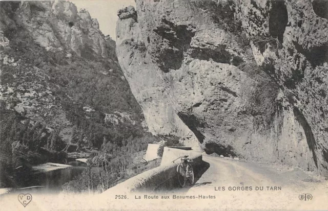 Cpa 48 Les Gorges Du Tarn La Route Aux Beaumes Hautes