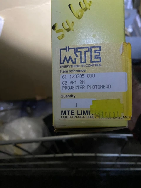 Mte.  C2 Vp1 2M 961 130705 000) Photohead Projector