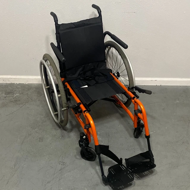 QUICKIE QXI LIGHTWEIGHT MANUAL WHEELCHAIR. 800.00 PicClick