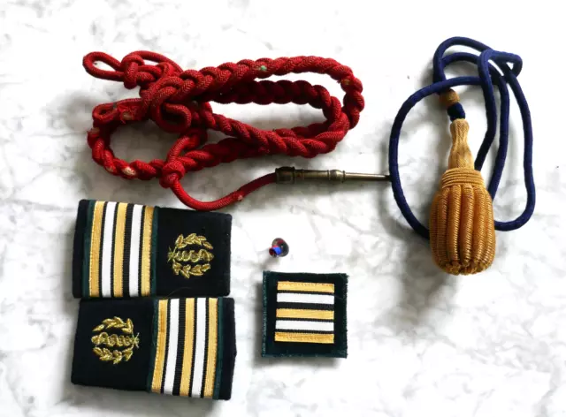 Epaulettes De Lieutenant Colonel Et Accessoires Divers