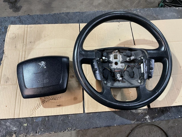 Car Stereo Fitting Kit Fiat Ducato, Citroen Relay/Jumper, Peugeot Boxer Double Din Gloss Black