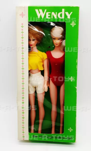 Wendy Doll Lotto Di 2 Bambole Costume da Bagno E Top Pantaloncini Abiti Vintage
