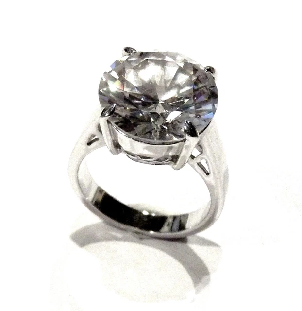 Bague Solitaire Argentée Avec Cristal Blanc - Taille 52 - Occasion Bon état
