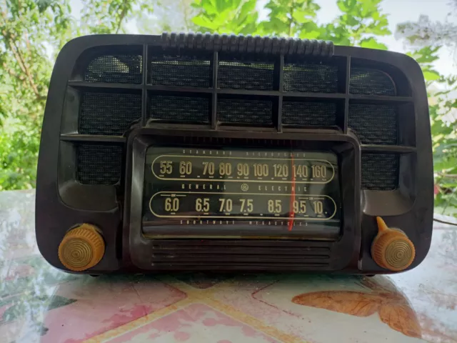 Radio Antigua General Electric Model 220