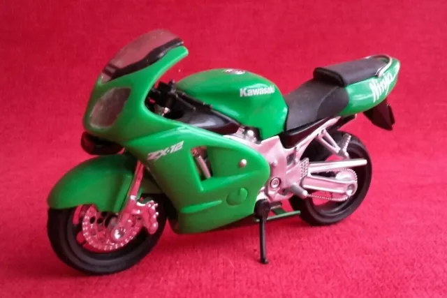 Jouet Moto miniature MAISTO Kawasaki Ninja ZX.12