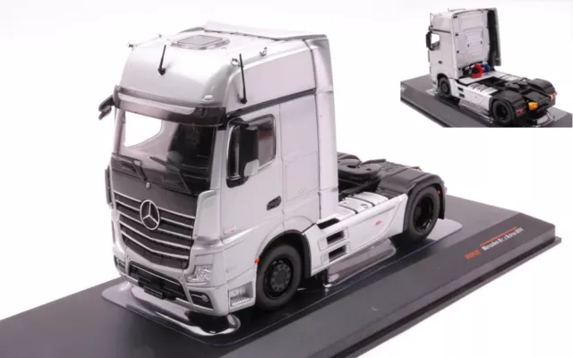 MERCEDES ACTROS MP4 truck. Hyundai motorsport scale 1/43 Ixo