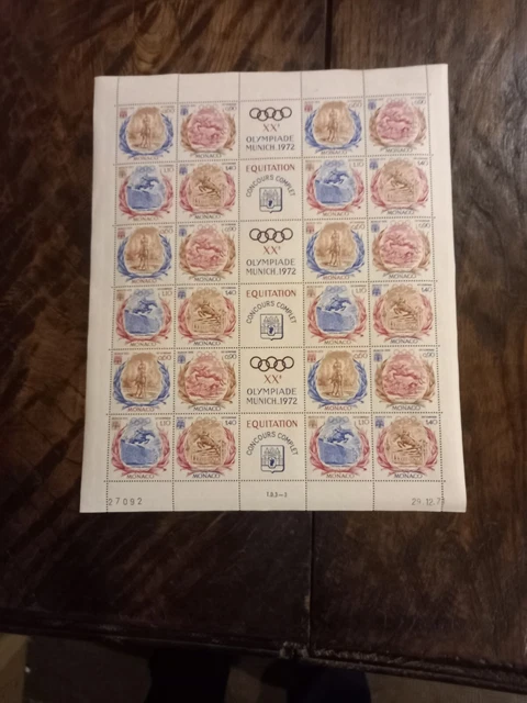 Plaque de 35 timbres OLYMPIADE MUNICH 1972