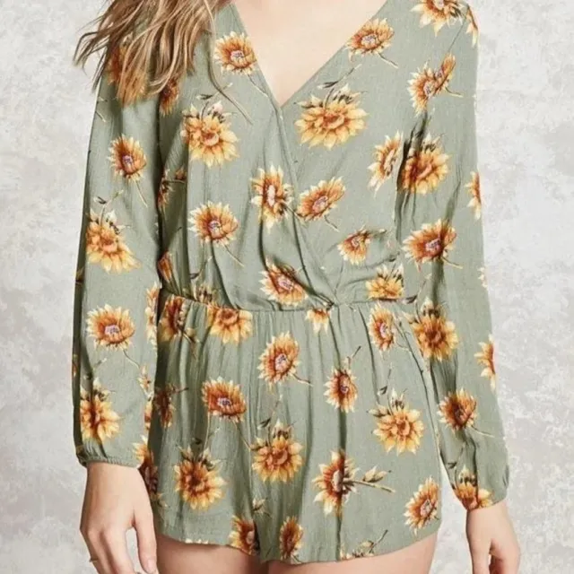 Forever 21 Romper Women's Medium, Olive Green Sunflower Summer Casual Wear