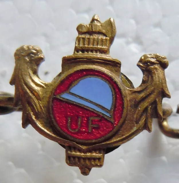 Insigne boutonnière 1914 /1918 WWI ANCIENS COMBATTANTS U.F. Casque ORIGINAL