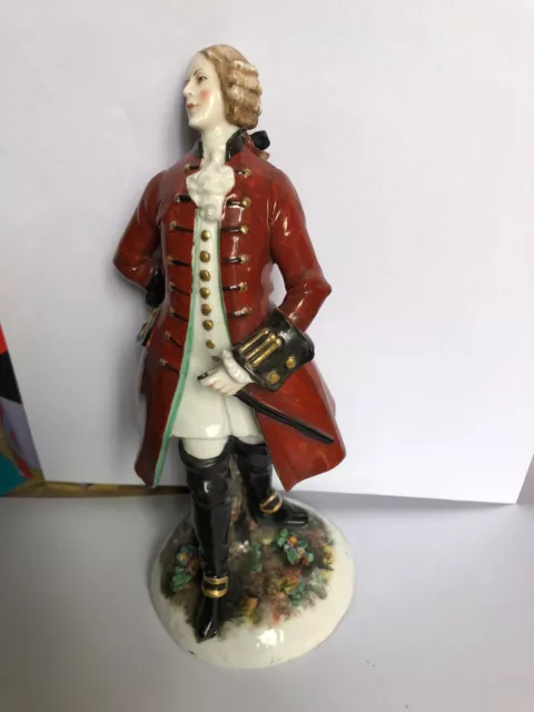 Statuetta porcellana Capo di Monte, Capodimonte Ceramica, Uomo in rosso
