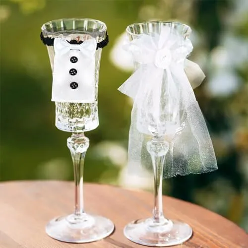 https://www.picclickimg.com/e1gAAOSwhx5lgy7W/4-PCS-Marriage-Bride-Groom-Wine-Cups-Decoration.webp