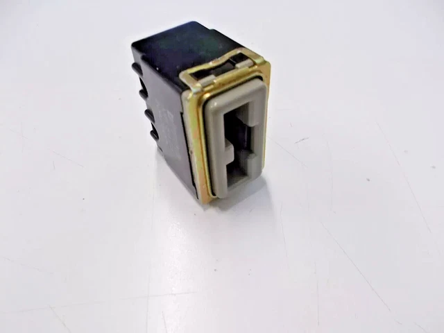 HUBBELL WIRING DEVICE-KELLEMS HBL65W49 | Presa, Tenuta Stagna, 15A