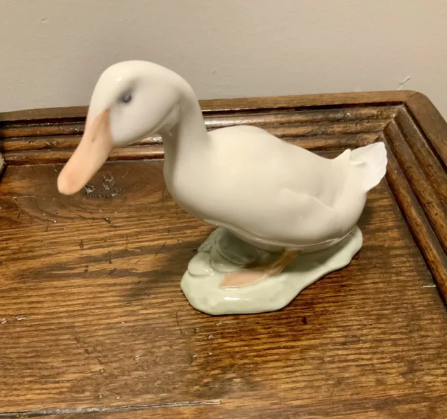 Sweet Vintage White Porcelain Duck Figurine #1192 — Royal Copenhagen Denmarkm