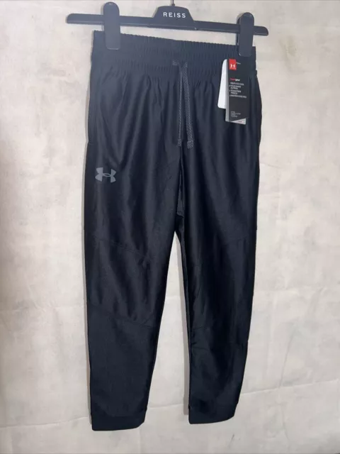 Boys Under Armour Track Bottoms. Nuova etichetta taglia small