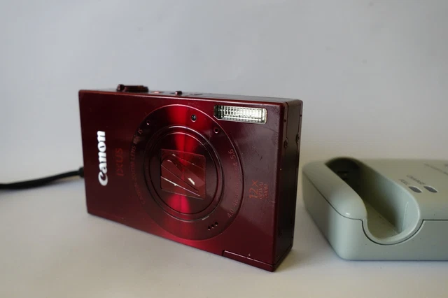 Canon IXUS 500 HS/ELPH 520 HS 10.1Mp Compact digital Camera 12X Zoom Red