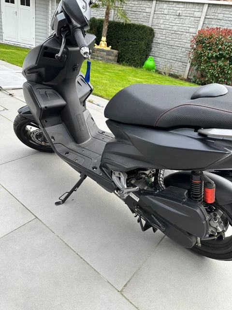 Nova Motors GT5 Motorroller 49 ccm 4-Takt, wenig gefahren aus 10/2021