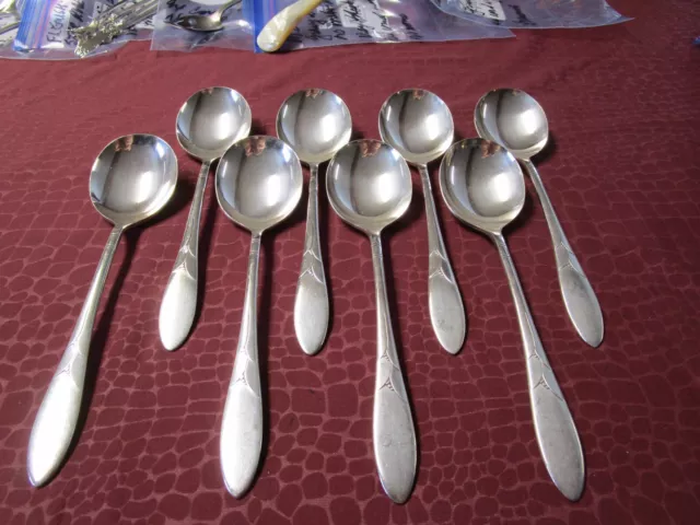 LADY HAMILTON 8 Gumbo Round Bowl Soup Spoons 1932 Silverplate No Monograms    JU