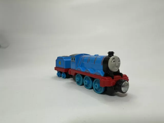 Thomas & Friends Gordon & Tender Trackmaster Motorised Train 2013 Mattel