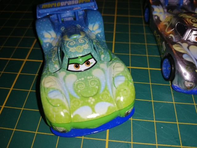 lot de  voitures cars disney pixar  mattel metal  d occasion 2