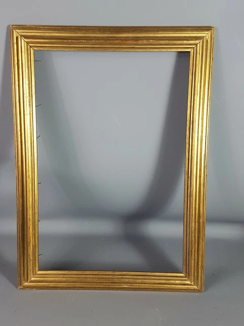 Très beau cadre ancien Format 3F en bois sculpté doré feuillure : 27,5 X 22,4 cm