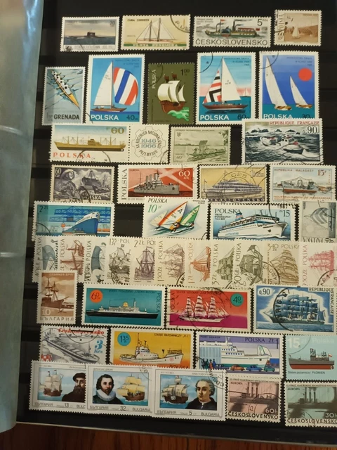Lot de 44 Timbres Thématique "Bateaux" (THE 56)