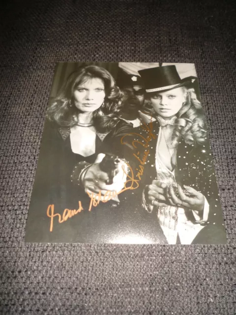 JAMES BOND Kristina Wayborn & Maud Adams signed Autogramm auf Foto InPerson RAR