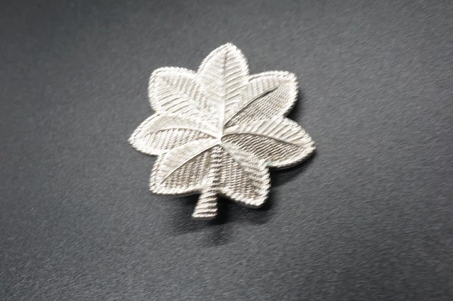 VIETNAM WAR STERLING Army Lieutenant Colonel Rank Shoulder Insignia Pin ...