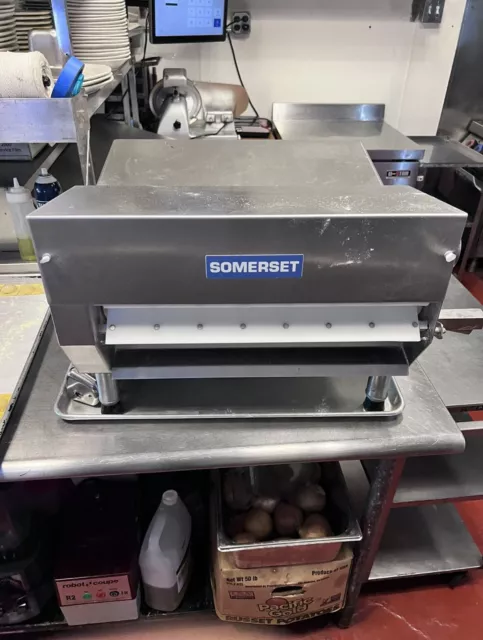 Somerset CDR-600F 30 Countertop One Stage Dough Sheeter with Fondant Tray - 120V, 3/4 HP