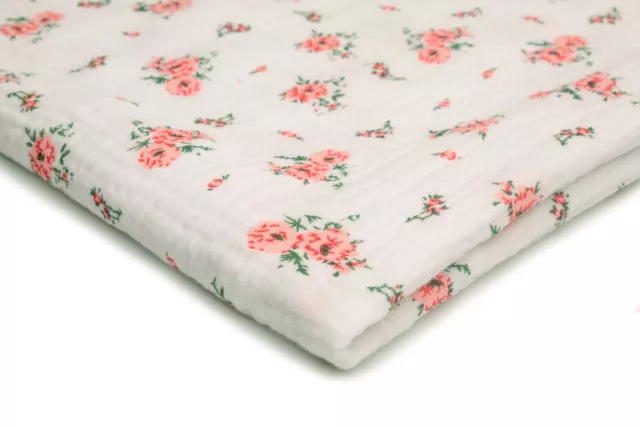 Mousseline imprimée Double Gaze, Tissu en Coton, Fleurs roses 50 x 130cm