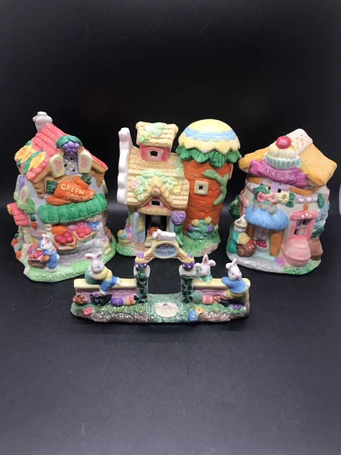 Vintage 4 Piece Hoppy Hollow 2002 Easter Village