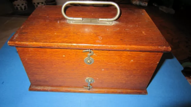 1800s Home Medical Apparatus Box Solid Wood Oak No 4 DD Battery Operated Antique