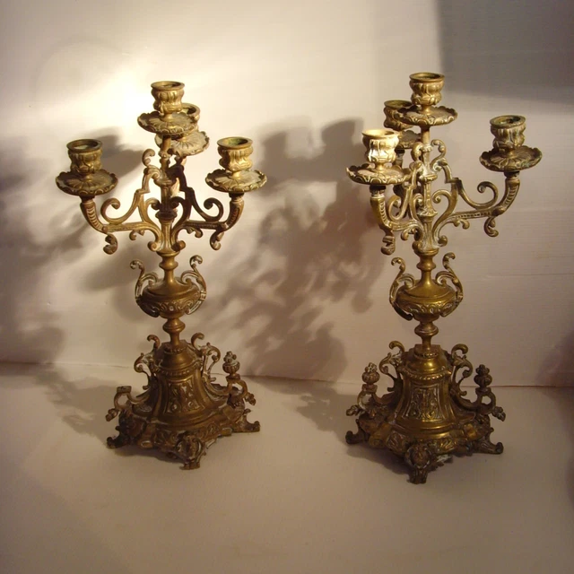 Paire de heurtoirs en bronze doré