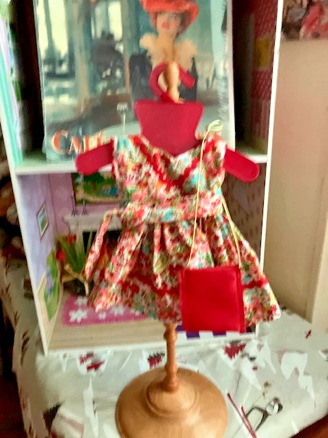 Robe écossaise Pour Poupée 40/42 Cm – Très Jolie, Neuve, Pourrait Aller à Une Marie Françoise