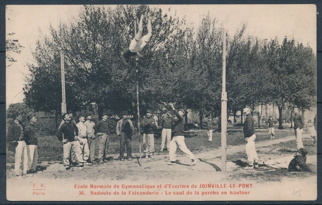 [CPA529] France, Joinville-le-Pont - Ecole de Gym et d'Escrime - VF old postcard