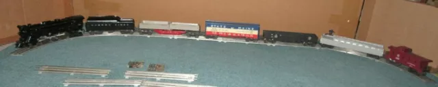 Lionel Vintage Train Set Of 7 Cars Locomotive Tender And Caboose + 4 Set