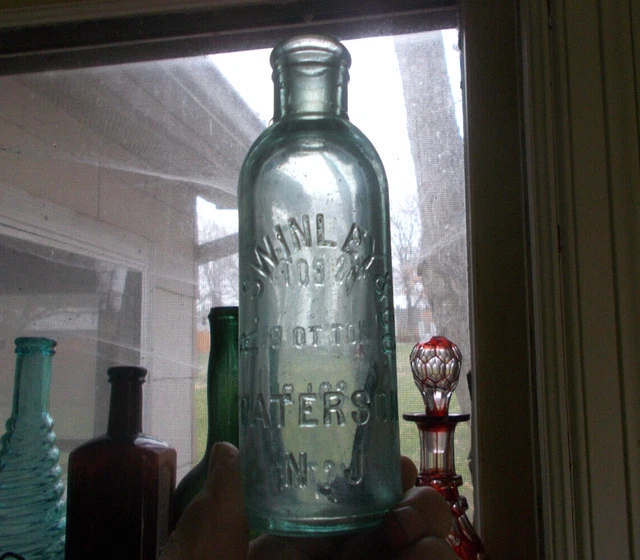 PATERSON,NJ SWINLEY & CO ODD DOUBLE RING COLLAR 1890s SODA BOTTLE HUTCHINSON?