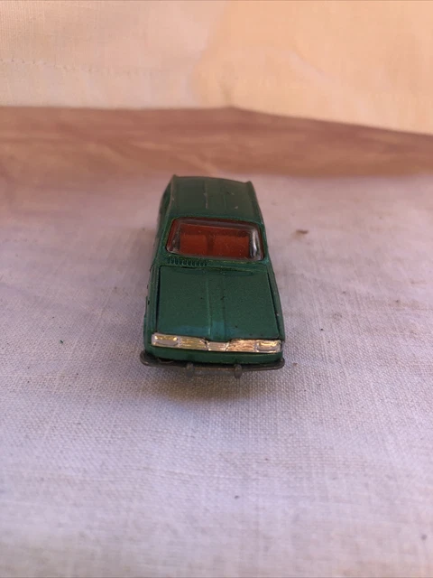 miniature majorette ancienne