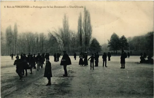 CPA PARIS 12e Bois de VINCENNES Patinage sur le Lac Daumesnil (672678)