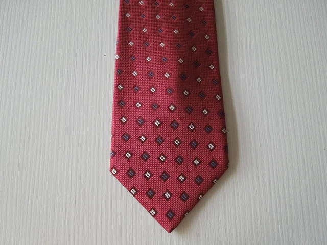 Cravate GUY LAROCHE 100% Soie Made In Italy - Couleur Amarante, Occasion En Excellent état