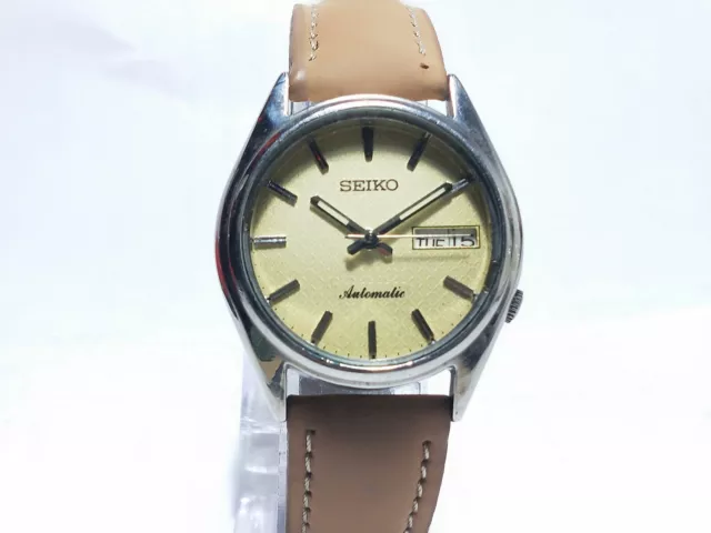 Vintage Seiko Automatic Movement Day Date Analog Dial Wrist Watch F20