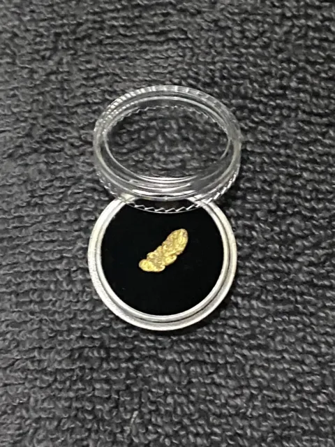 Weird Shaped Flake 0.86g ALASKAN Raw Gold Nugget.small. 20/22c