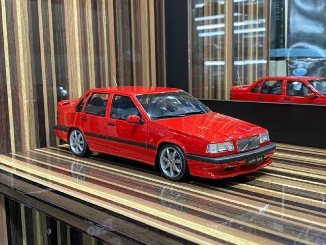 1/18 Resin Volvo 850 R Otto Red Model Car