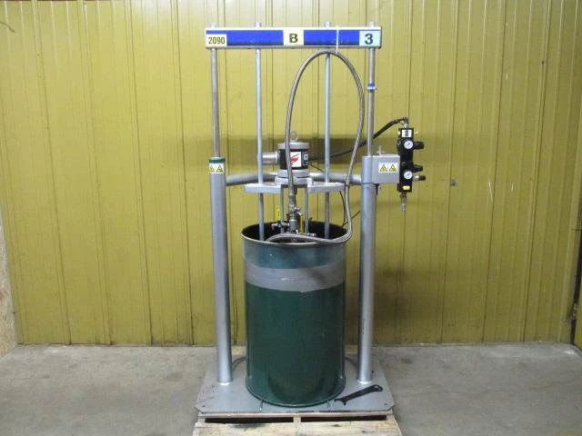 Graco CM7C58 Supply Unit w/C20 Check-Mate Barrel Pump 20:1 Ratio Bulk Unloader