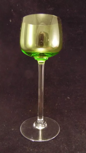 Roemer verre a vin du Rhin en cristal de Baccarat couleur vert