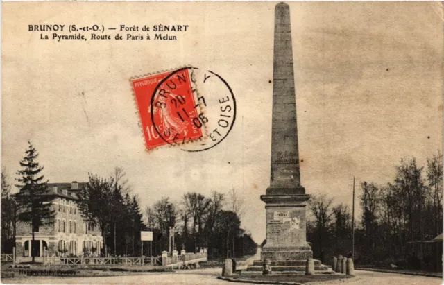 CPA BRUNOY - Foret de Senart - La Pyramide - Route de PARIS a Melum (384720)