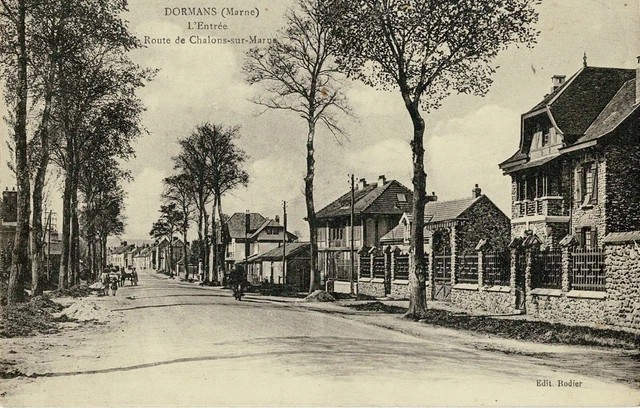 CPA - Dormans - l'Entrée Route de chalons-sur-Marne