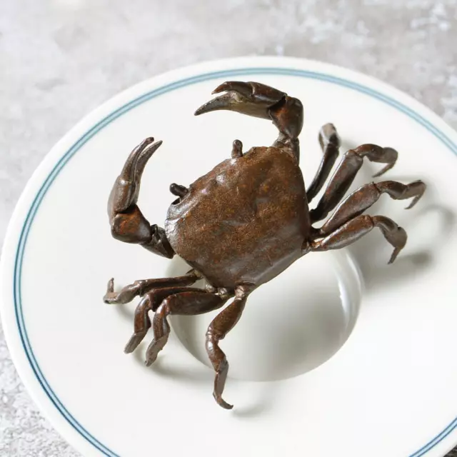 Handmade Chinese Bronze Lovely Crab Statue Tea Pet Ornamen Figures Vintage Retro