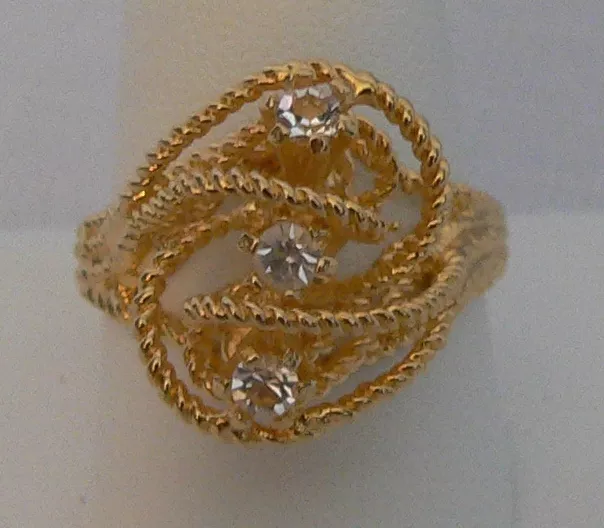 Park Lane Retired Vintage Gold & Swarovski Crystal Ring  - Pretty!  Size 7